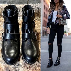 🔥*NWT* BLACK BUCKLE BOOKS🔥